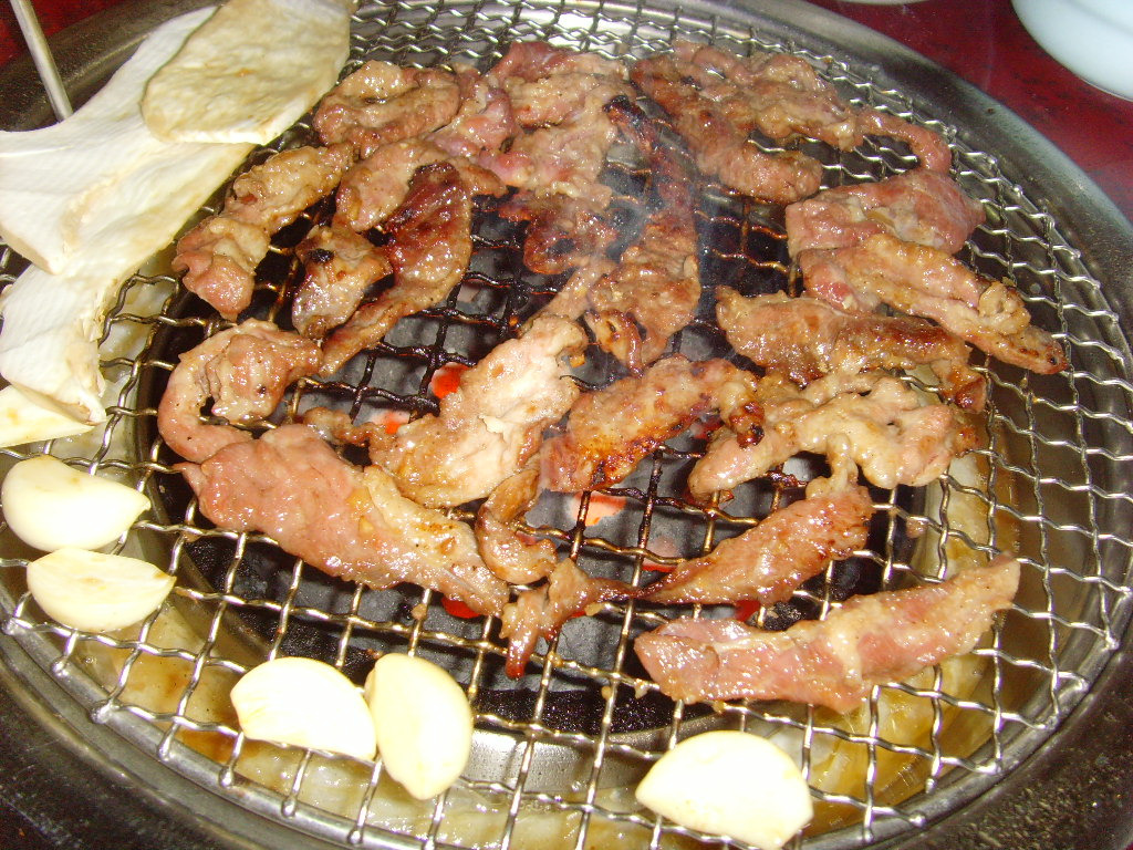 돈돼지연탄구이 이미지